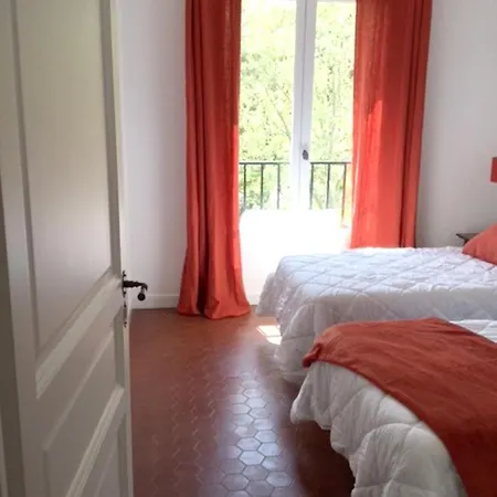 House With 3 Bedrooms In Grimaud With Shared Pool Furnished Garden And Wifi 2 Km From The Feriehus Saint-Tropez