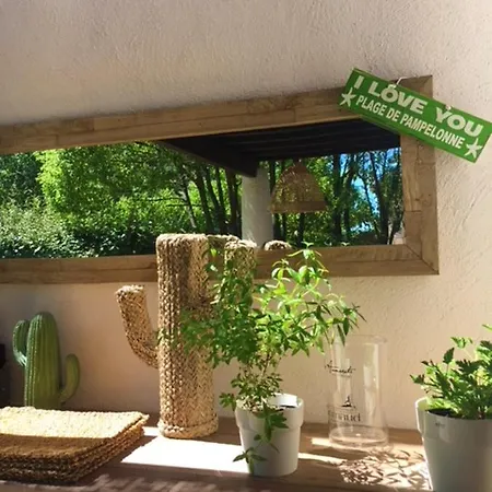 House With 3 Bedrooms In Grimaud With Shared Pool Furnished Garden And Wifi 2 Km From The Saint-Tropez
